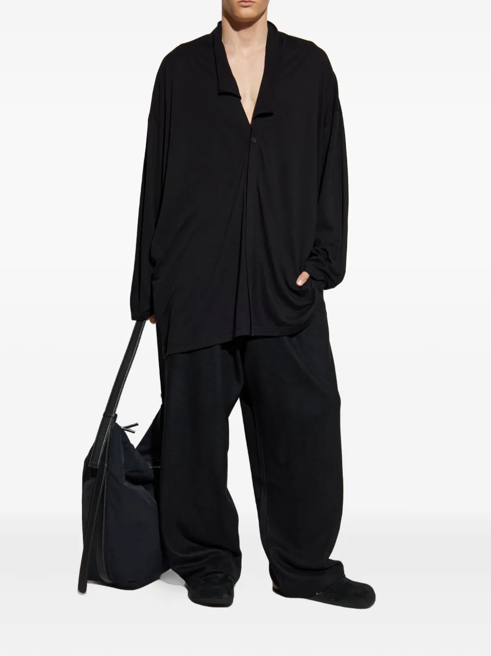 Yohji Yamamoto button-fastening asymmetric-collar shirt | Image 2