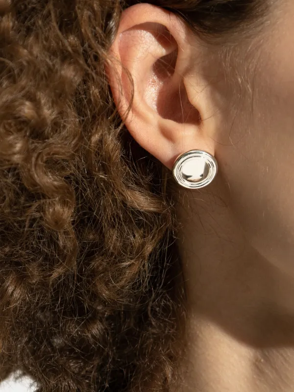 Lié Studio Eloise ピアス | シルバートーン | FARFETCH JP