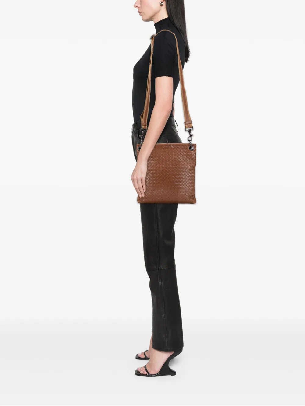 Bottega Veneta Pre-Owned 2007 Leather Intrecciato crossbody bag | Pre-Owned | Image 2