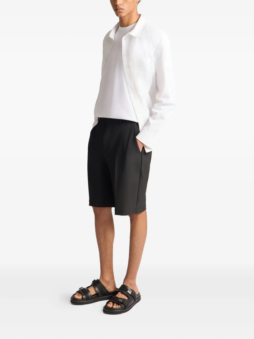 Fusalp Pleated Straight-leg Shorts In Blue