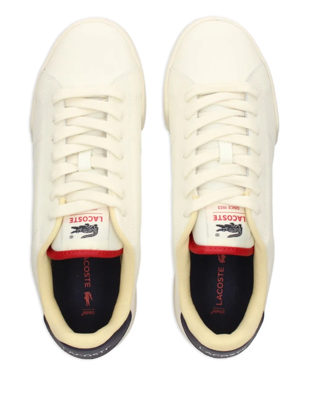 Lacoste Carnaby leren sneakers Wit