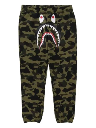 A BATHING APE®