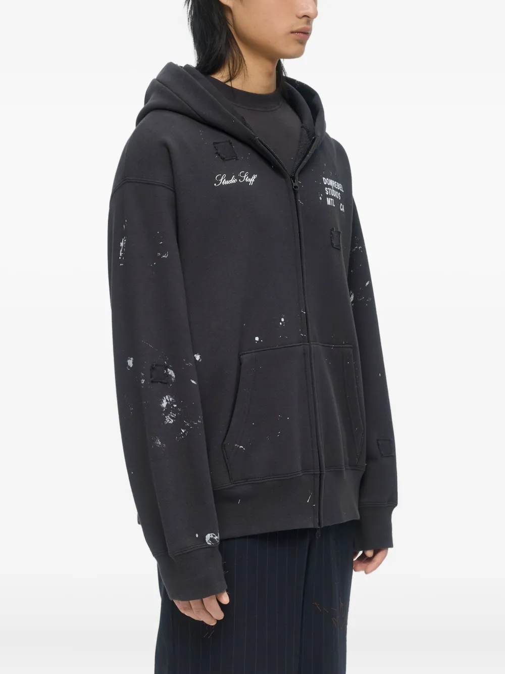 DOMREBEL Staff hoodie met verfspatten en rits Zwart