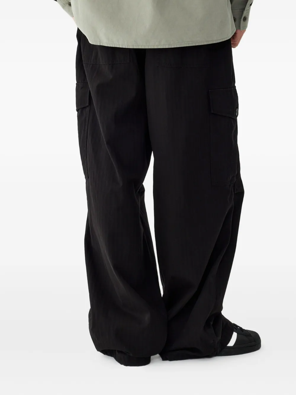 Studio Tomboy String-banded Trousers In Black