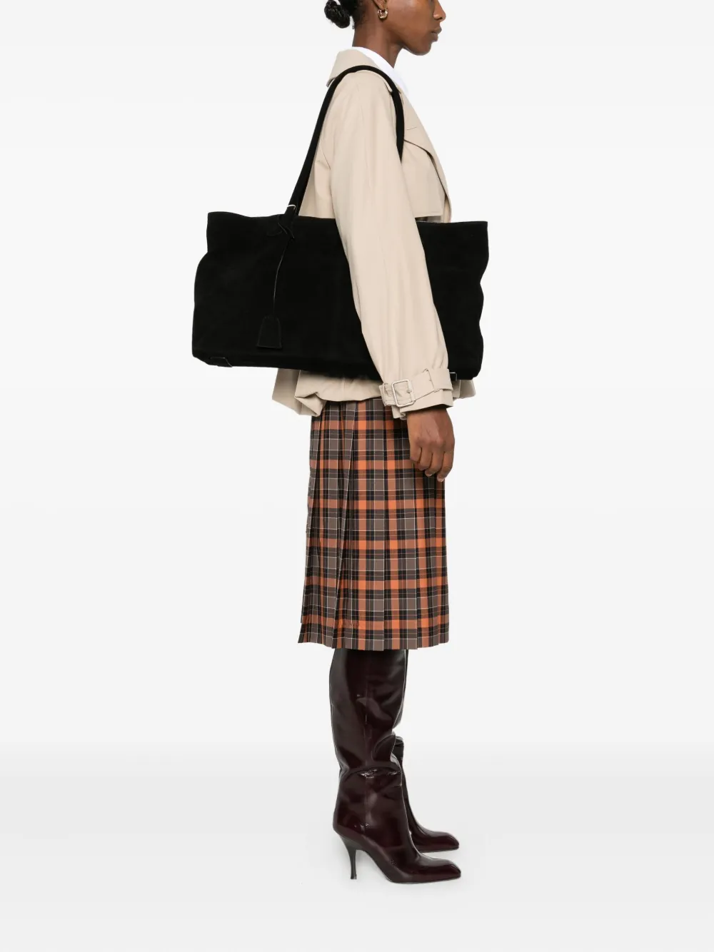 Low Classic suede shoulder bag - Zwart