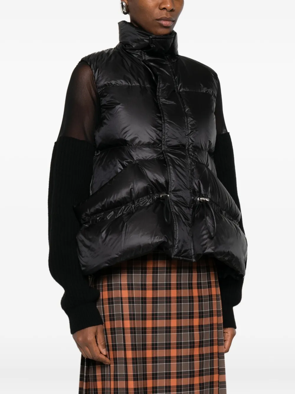 Sacai Quilted Sleeveless Vest In Black
