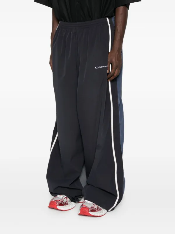 Balenciaga two-tone Panelled Trousers | Grey | FARFETCH Balenciaga two-tone Panelled Trousers | Grey | FARFETCH