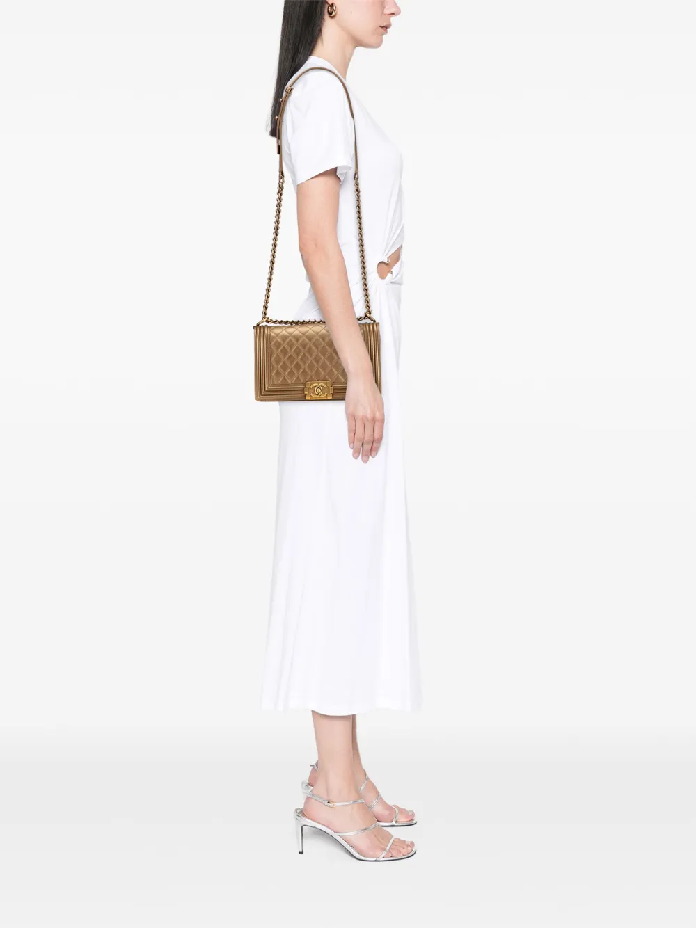 CHANEL Pre-Owned 2012 Old Medium Quilted Metallic Lambskin Boy Flap shoulder bag | Pre-Owned | Image 2