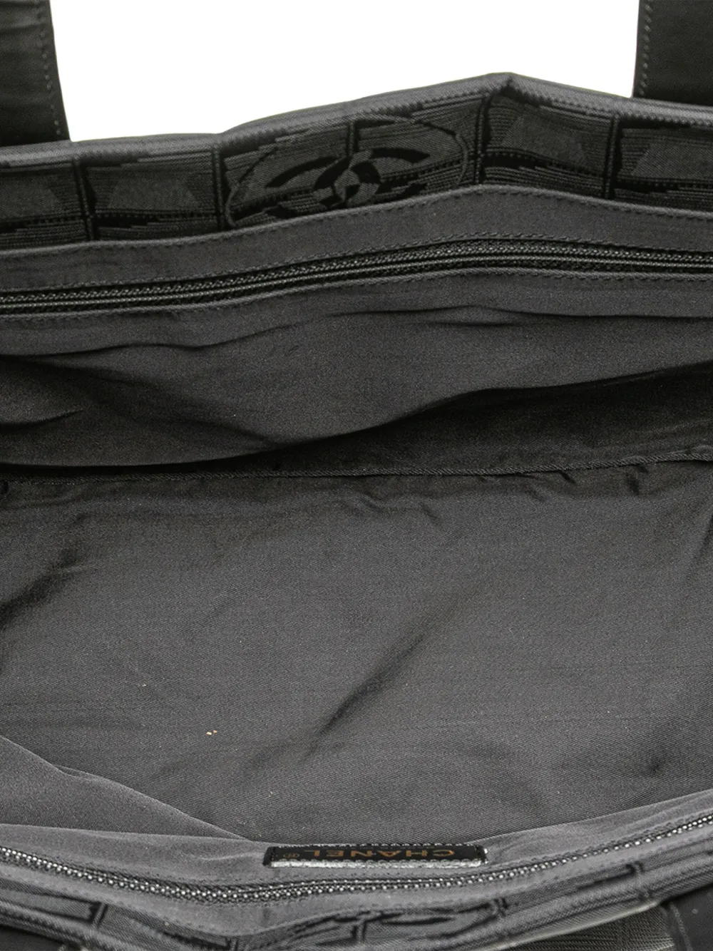 Pre-owned Chanel 2003-2004 New Travel Line Nylon Tote Bag In Black