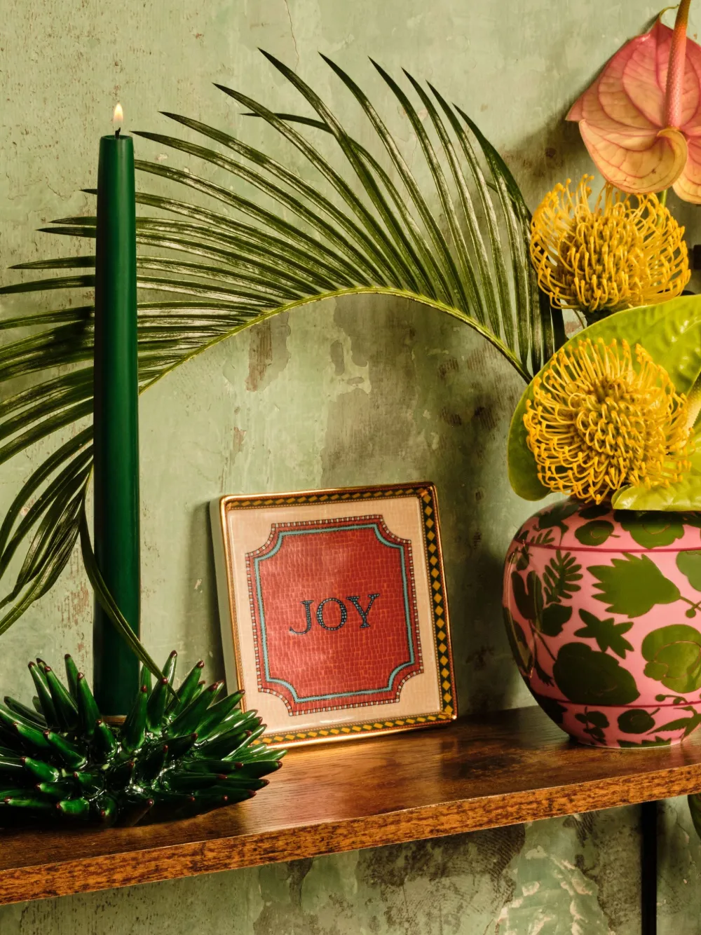 La Doublej Spine Candle Holder In Green