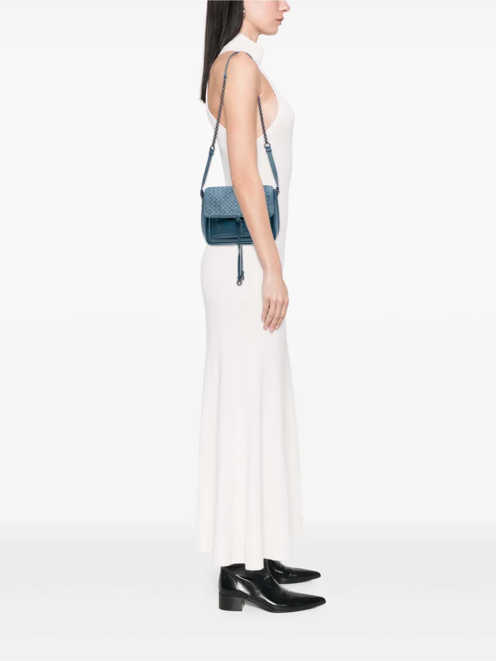 Bottega Veneta Pre-Owned 2012-2025 Intrecciato Trimmed Nappa Flap crossbody bag | Pre-Owned | Image 2
