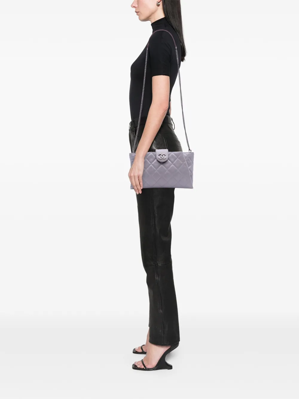 CHANEL Pre-Owned 2014-2015 Quilted Glazed Calfskin Coco Pleats Chain Clutch crossbody bag | Pre-Owned | Image 2