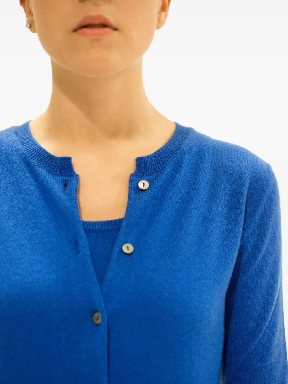 La Rose Buttoned Cashmere Cardigan In Blue