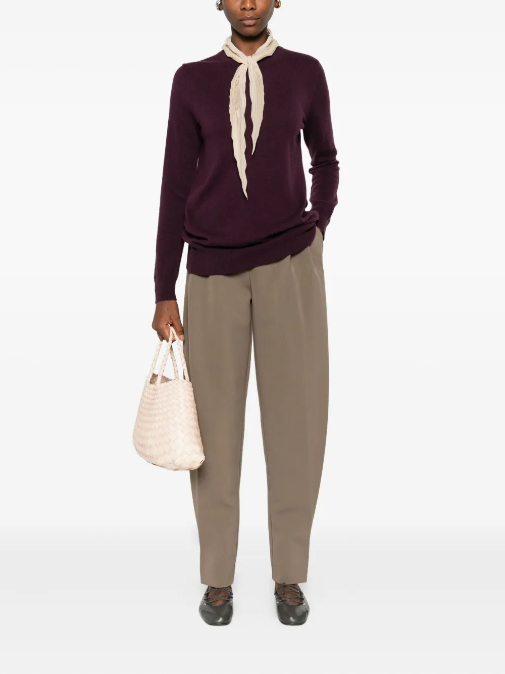 Lisa Yang round-neck cashmere sweater | Knitted Sweaters | Image 2