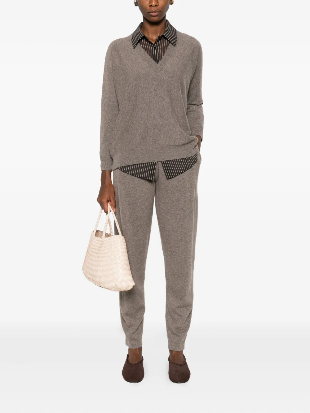 Lisa Yang V-neck Cashmere Sweater In Gray