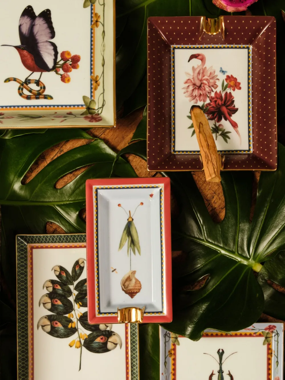 La Doublej Leaf Trail Rectangular-shape Incense Holder (18cm X 11cm) In Multi