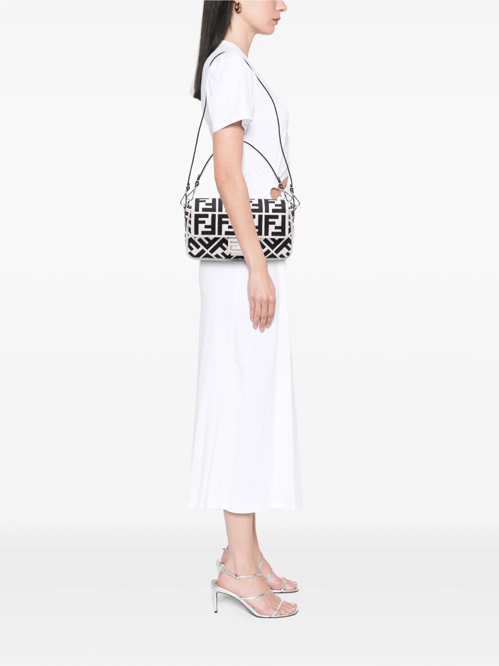 Fendi Pre-Owned 2000-2010 Zucca Embroidered Canvas Baguette satchel | Pre-Owned | Image 2