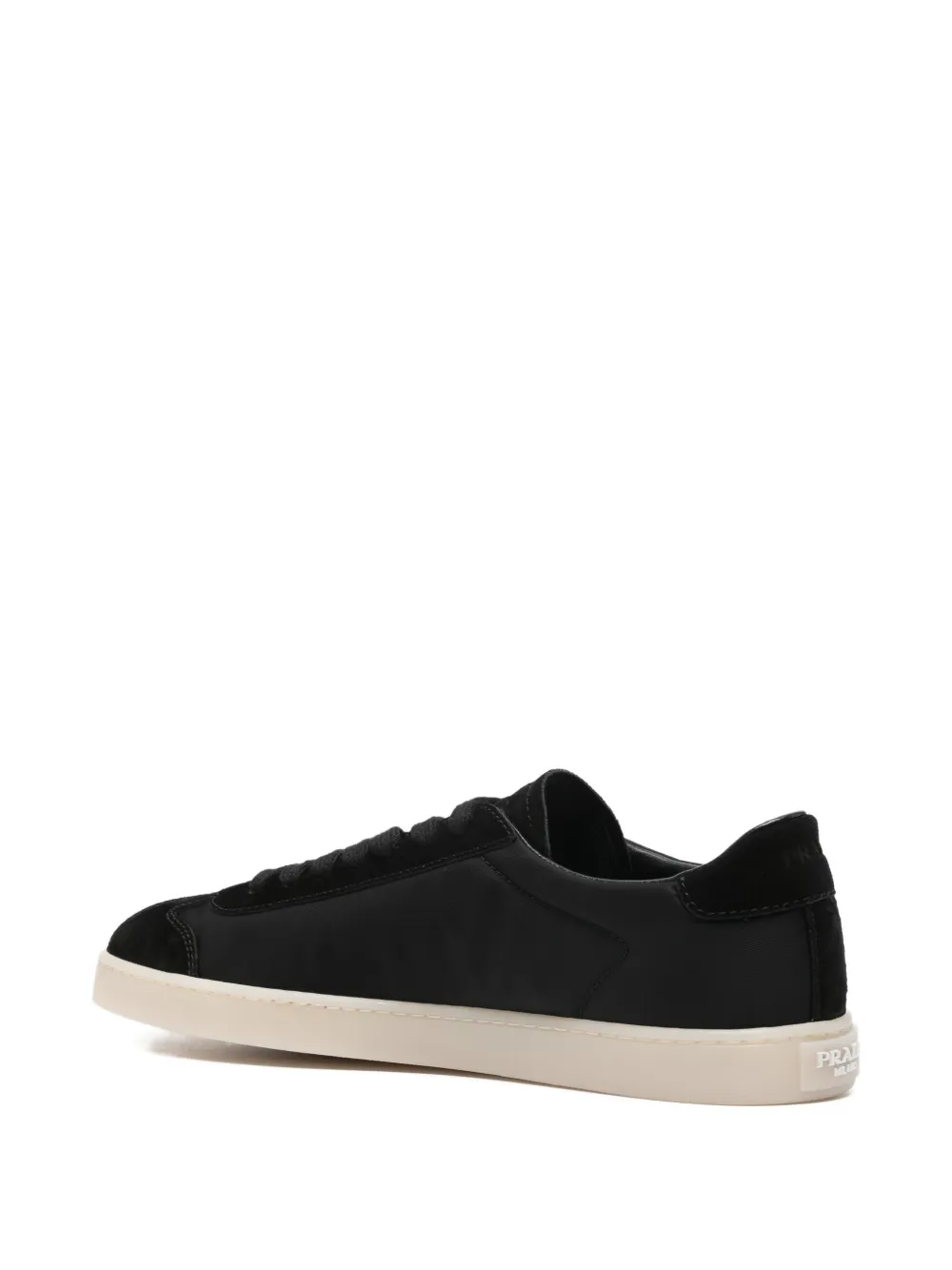 Prada Sneakers met suède vlakken Zwart