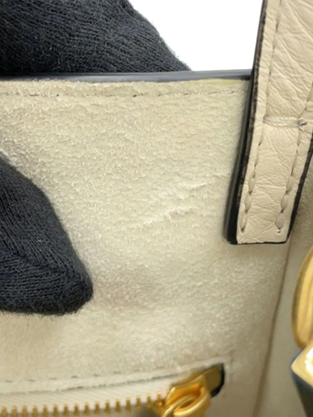 Valentino Garavani Pre-Owned 2018-2025 Small Grainy Calfskin Alltime satchel | Pre-Owned | Image 2