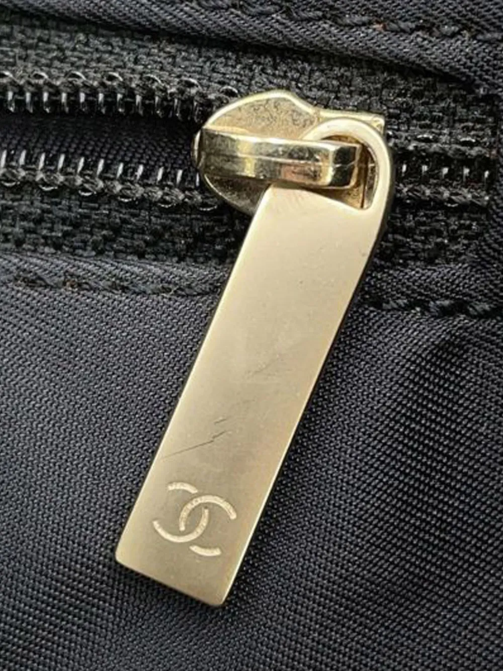 CHANEL Pre-Owned 2003-2004 New Travel Line Nylon tote bag | Pre-Owned | Image 2