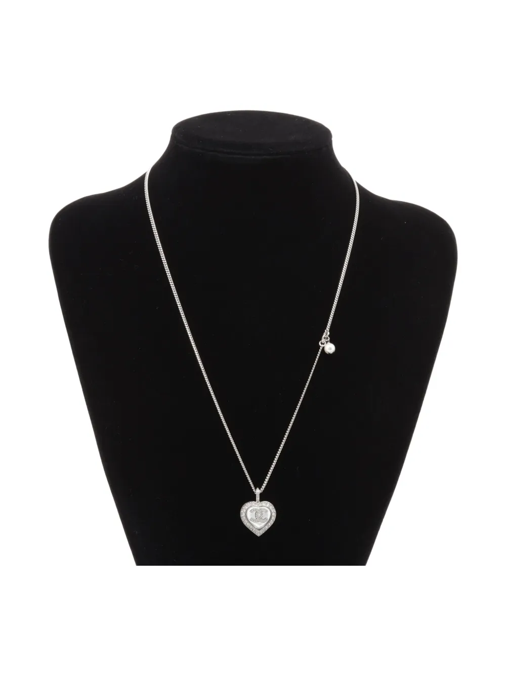Pre-owned Chanel 2023 Interlocking-cc Crystal-embellishment Necklace In Silver
