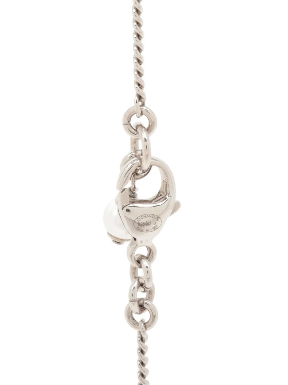 Pre-owned Chanel 2023 Interlocking-cc Crystal-embellishment Necklace In Silver