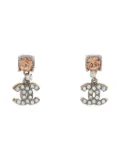 CHANEL Pre-Owned 2006 interlocking-CC crystal-embellishment earrings - Silver
