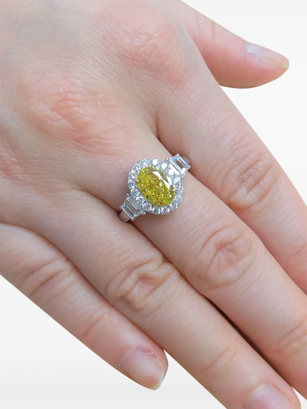 HYT Jewelry platinum diamond ring | Image 2