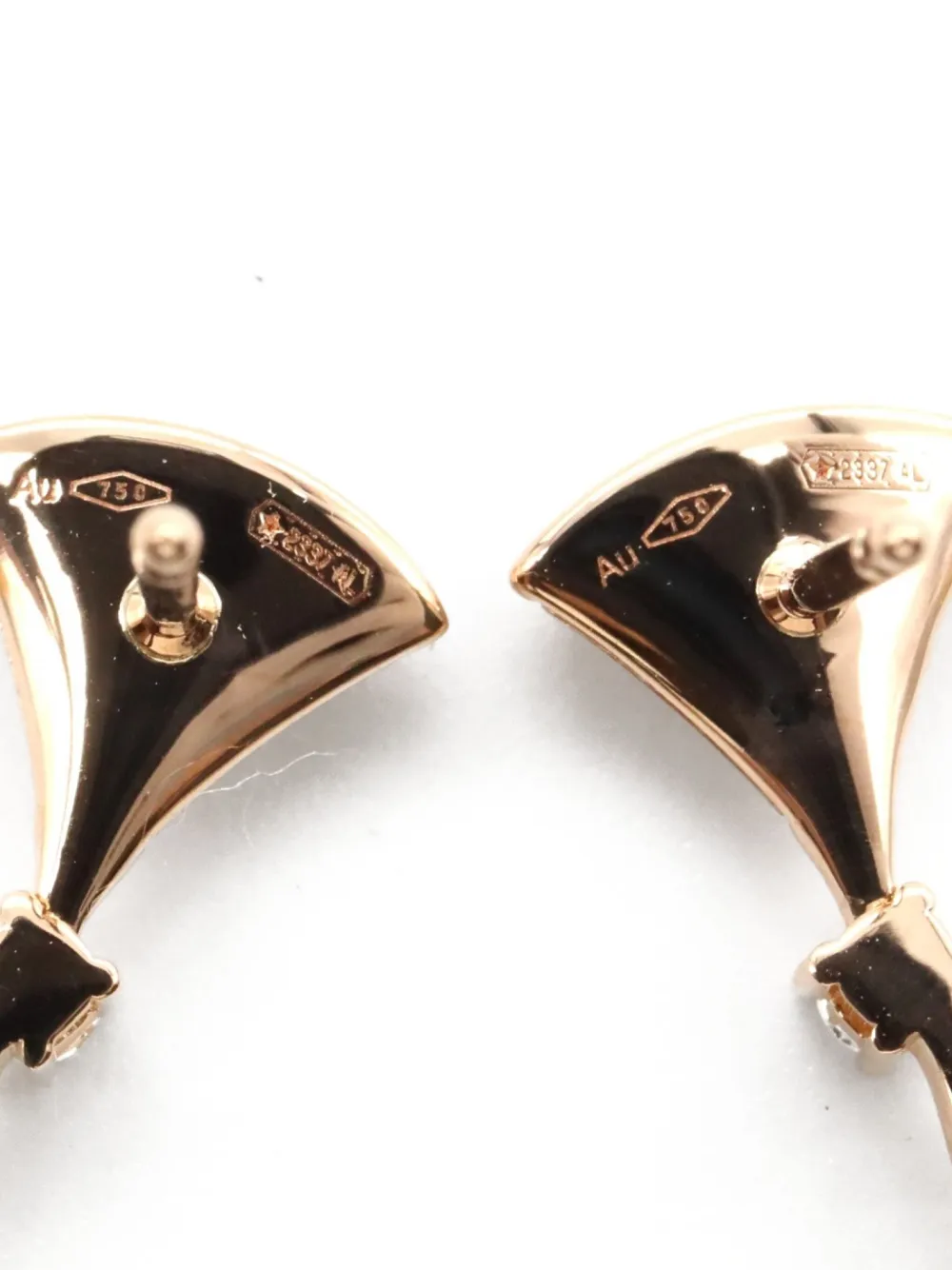 Pre-owned Bvlgari 18k Rose Gold Divas' Dream Diamond And Mother-of-pearl Earrings In Pink