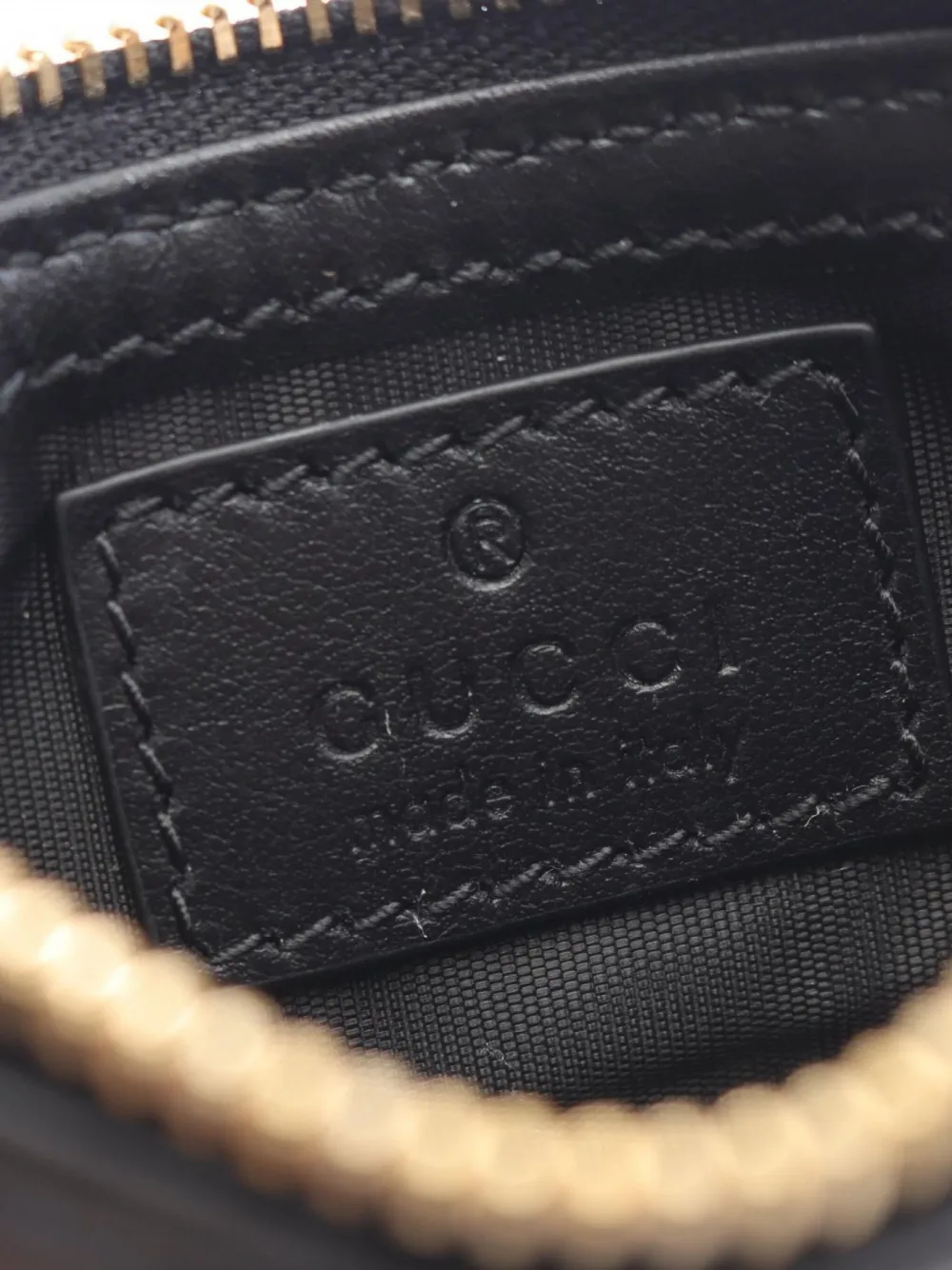 Pre-owned Gucci 20's Chevron-quilted Double-g Coin Purse In Black
