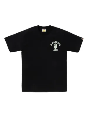 A BATHING APE® プリント Tシャツ | ブラック | FARFETCH JP