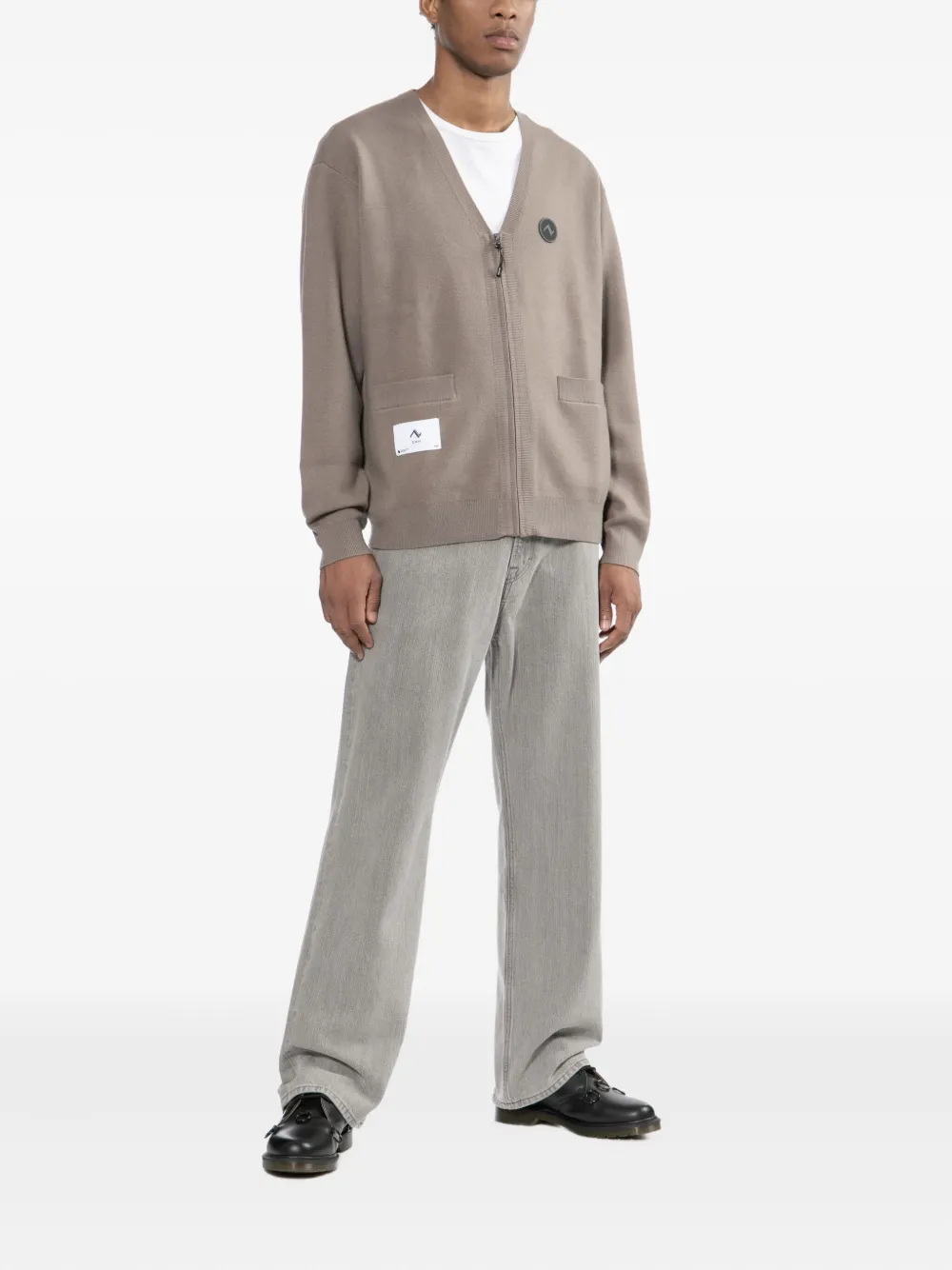 izzue logo patched front-zip cardigan | Cardigans | Image 2