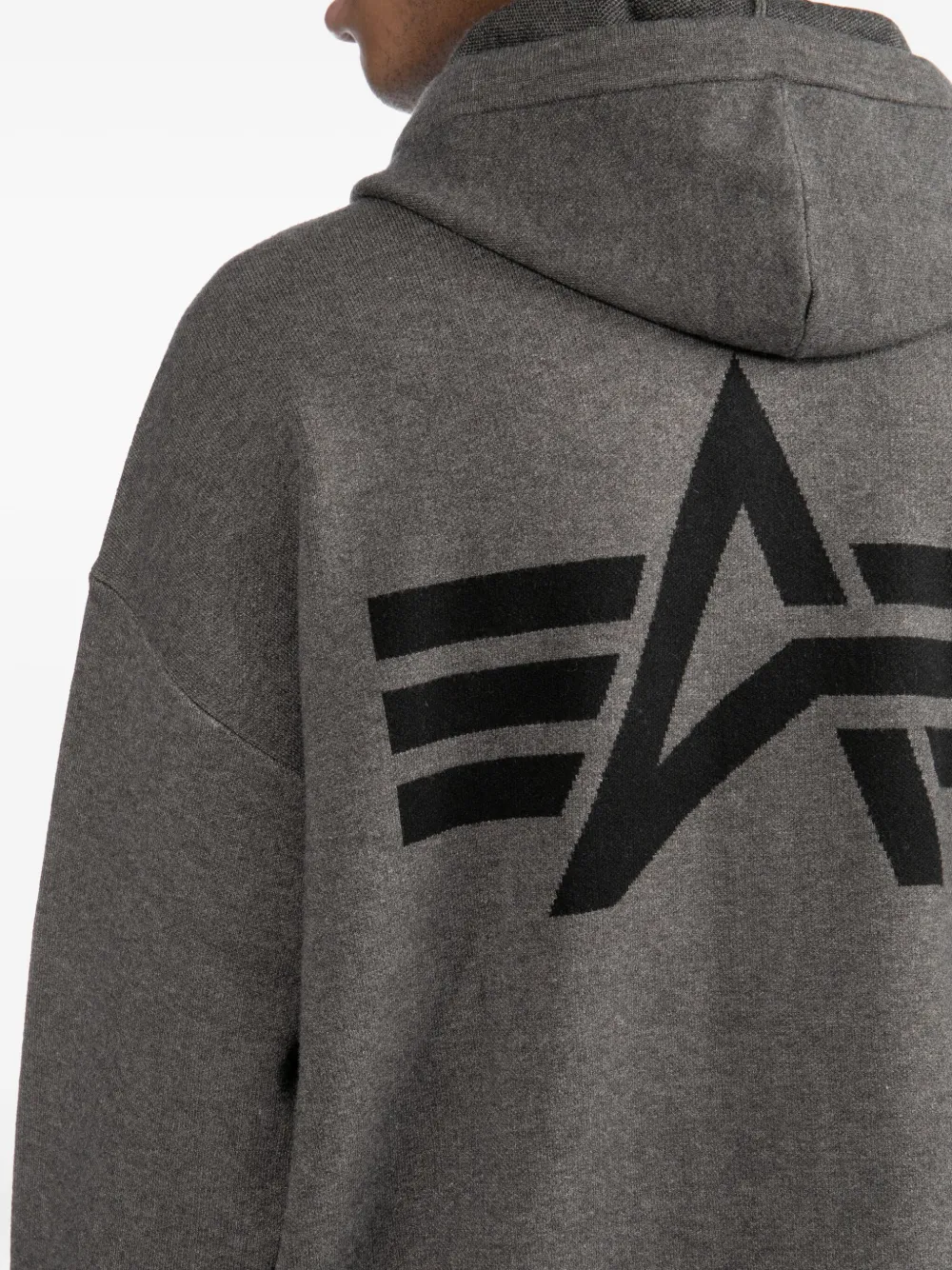 izzue Hoodie met logopatch Bruin