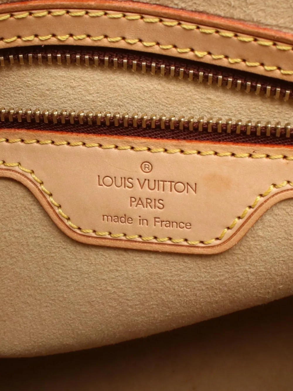 Pre-owned Louis Vuitton 2003 Looping Mm Shoulder Bag In Brown