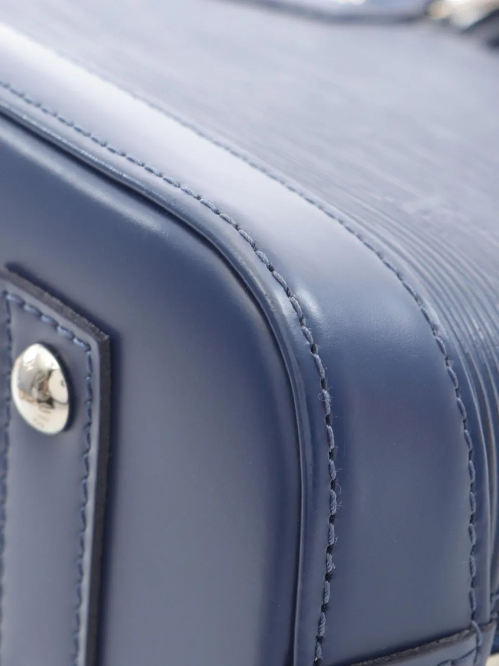 Pre-owned Louis Vuitton 2021 Alma Bb Handbag In Blue