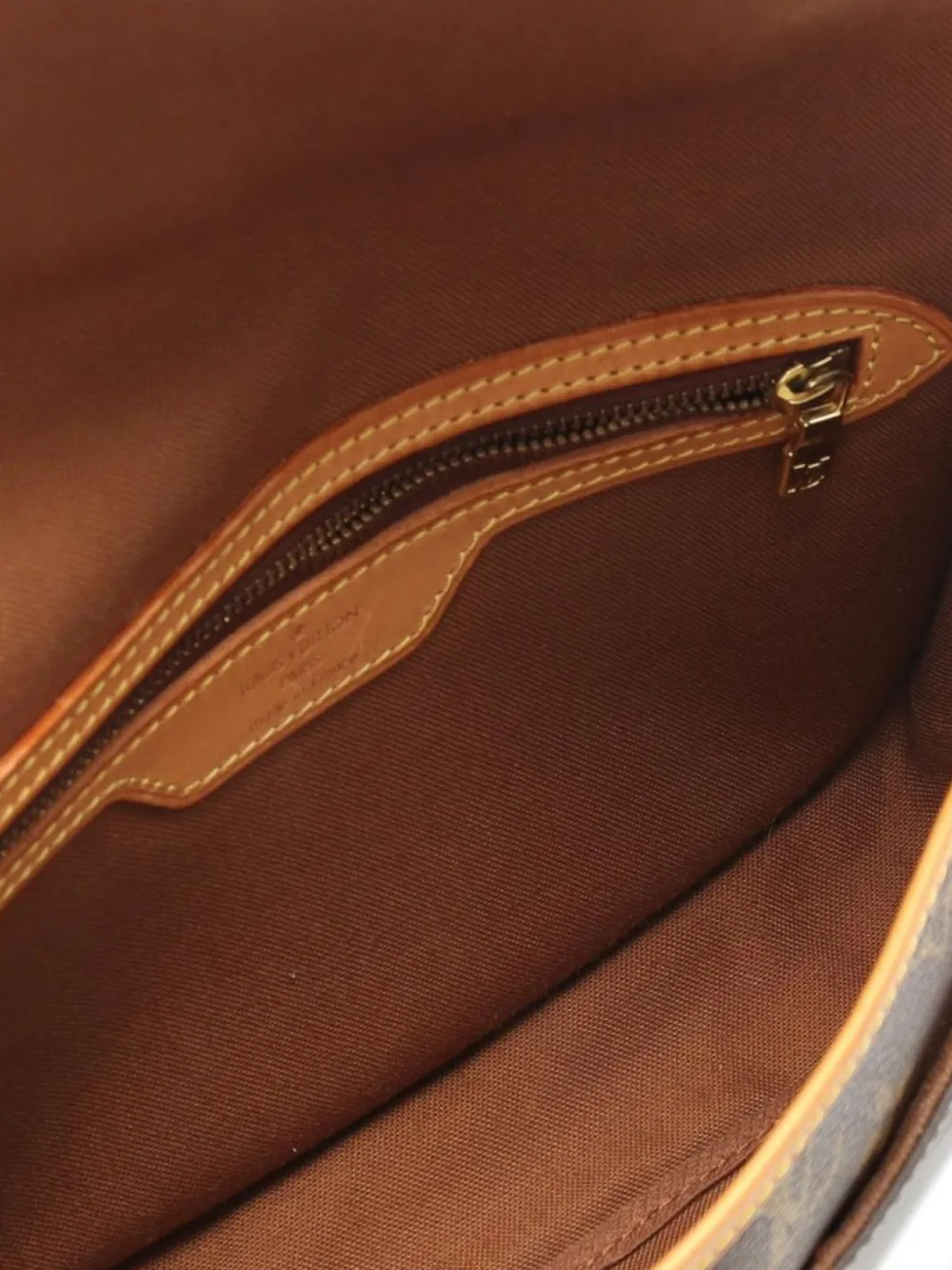 Pre-owned Louis Vuitton 1995 Monogram Gibeciere Pm Shoulder Bag In Brown