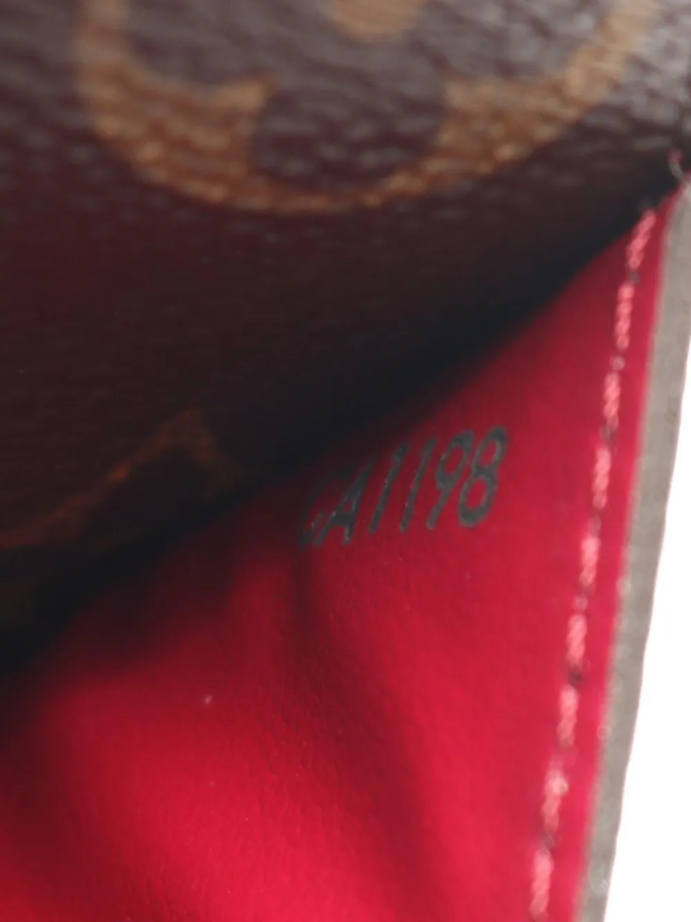 Pre-owned Louis Vuitton 2018 Sala Monogram Bi-fold Wallet In Brown