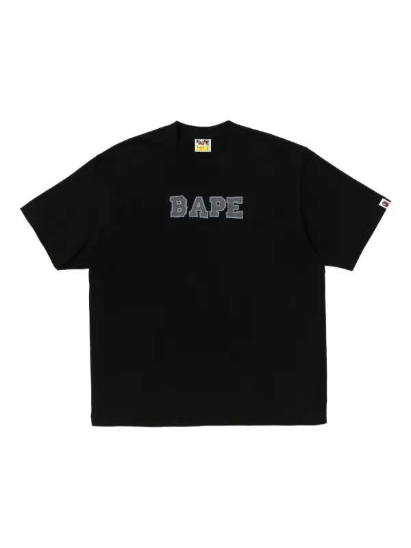 A BATHING APE® ロゴ Tシャツ | ブラック | FARFETCH JP