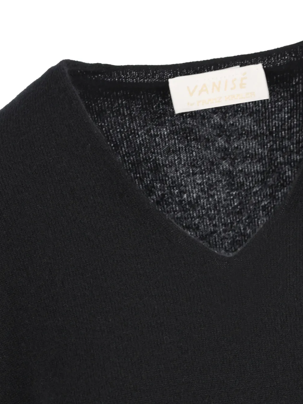 Vanisé V-neck Cashmere Sweater In Black