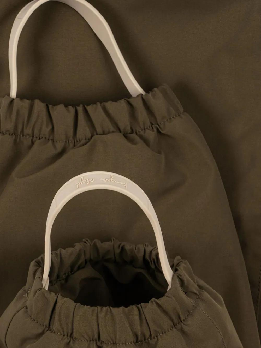 Konges Sløjd Shell Elastic-cuff Trousers In Green