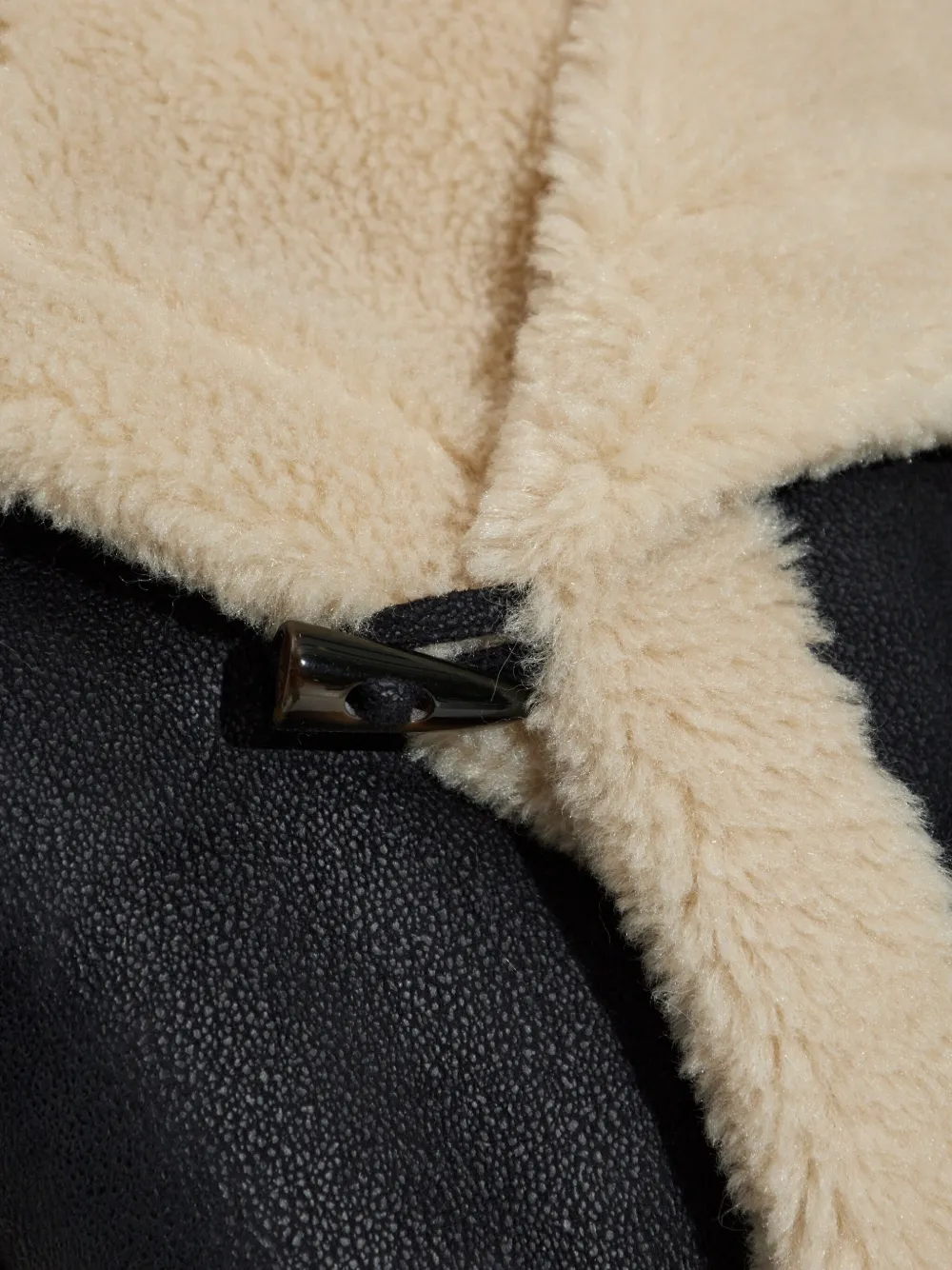 Munthe Lurple Toggle-fastening Shearling Vest In Black