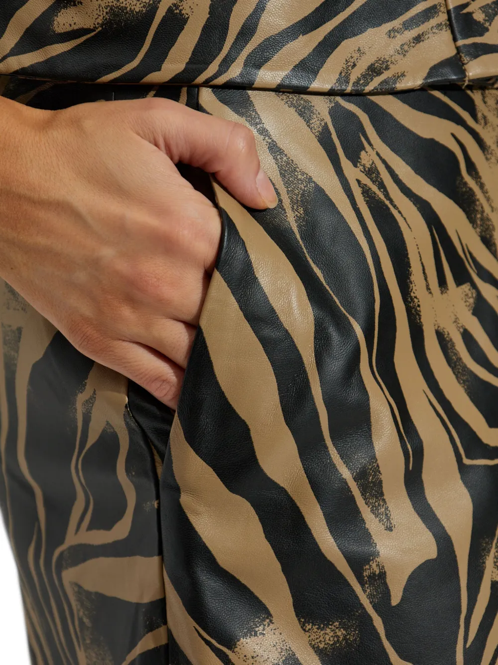 MUNTHE Lipper leren rok met zebraprint Bruin