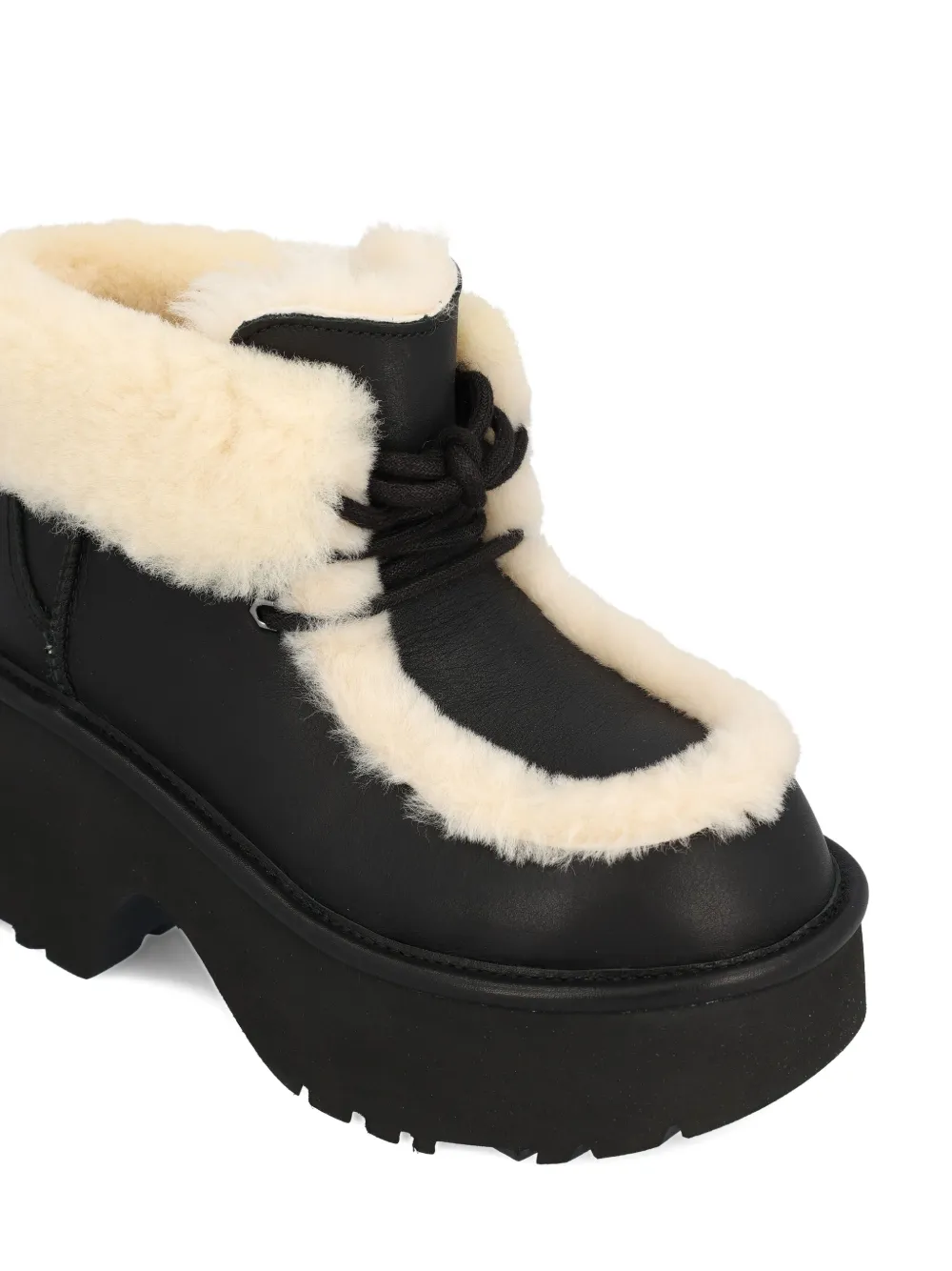 UGG Classic Esmee platform boots Black