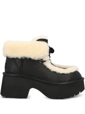 UGG ファートリム レザーブーツ | ブラック | FARFETCH JP