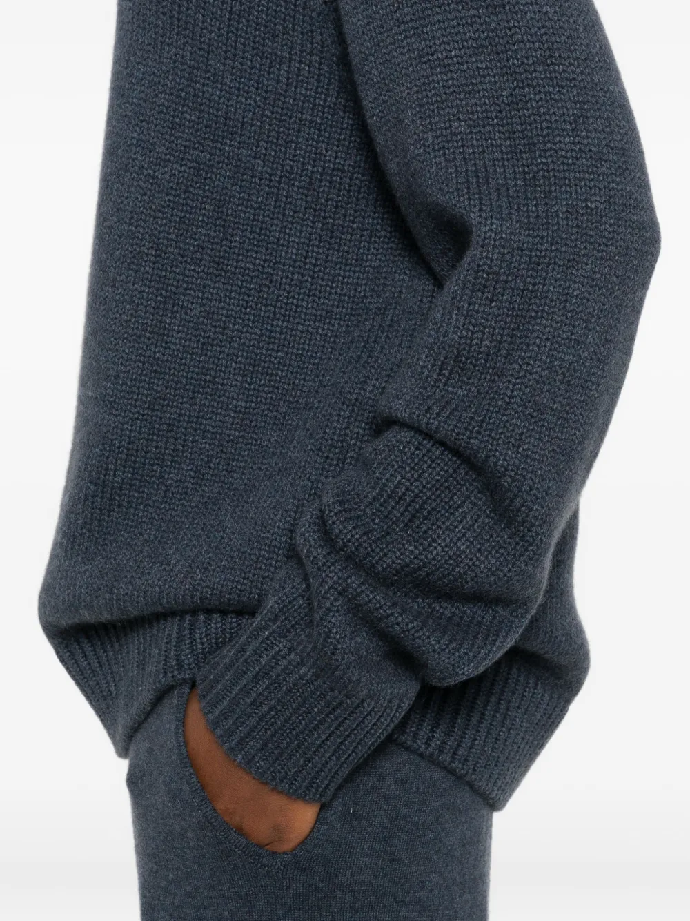 Lisa Yang Raglan-sleeve Cashmere Sweater In Brown