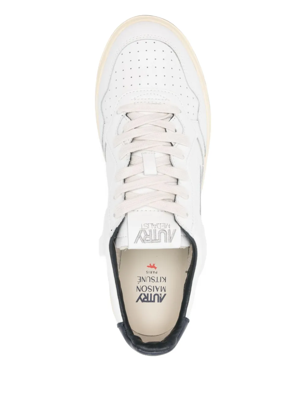 Maison Kitsuné Logo-patch Sneakers In White