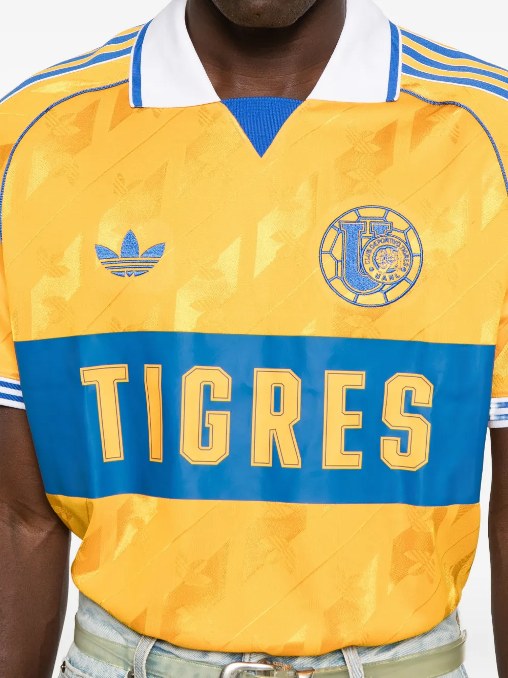 adidas T-shirt met tijgerprint Geel