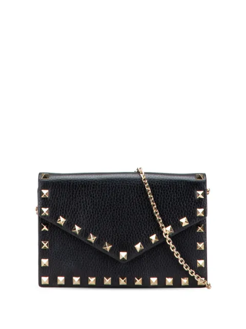 Valentino Garavani Pre-Owned 2000-2007 Pebbled Calfskin Rockstud Envelope Wallet on Chain crossbody bag