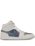 Jordan iridescent mid trainers - White