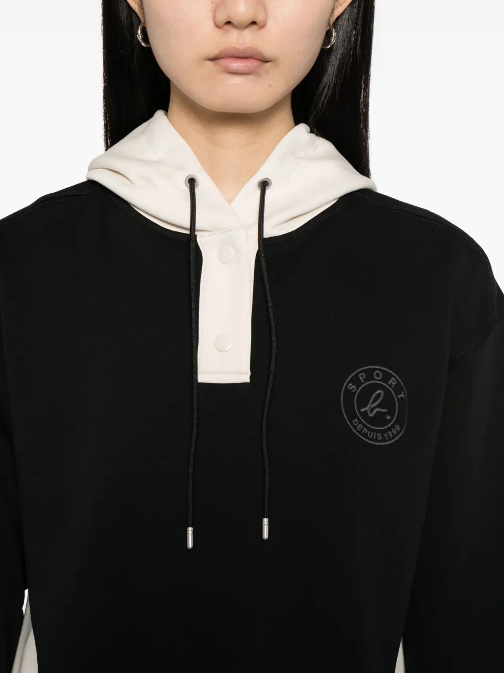 SPORT b. by agnès b. Hoodie met geborduurd logo Zwart
